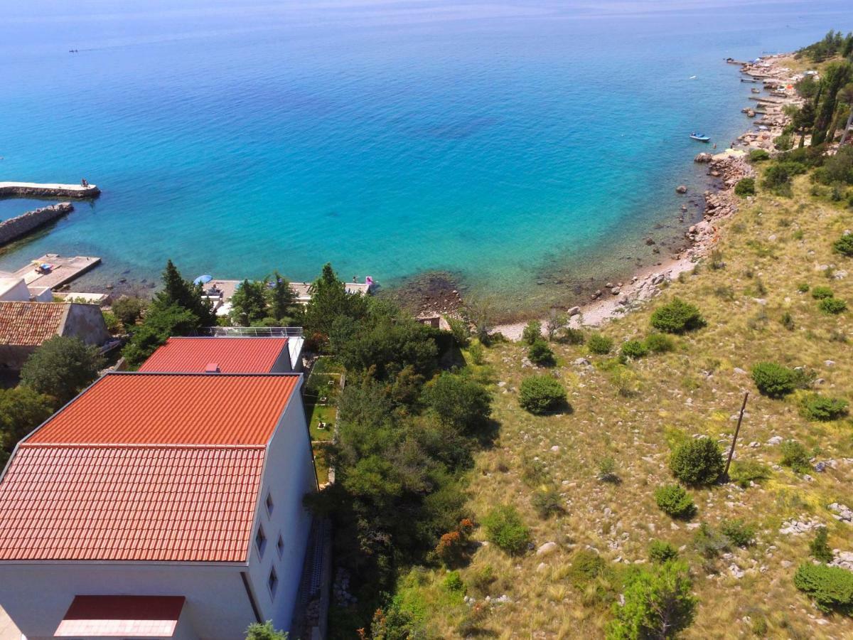 Apartmani Ribarica**** Karlobag Luaran gambar